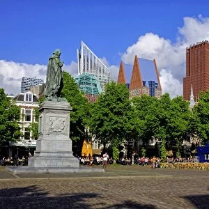 Statue of William of Orange on Plein Square in The Hague, South Holland, Netherlands