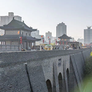 View of the ornate City Wall of Xi an, Shaanxi Province, Peoples Republic