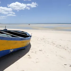 Mozambique Framed Art Print Collection: Vilankulo