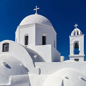 White domed church and blue sky, Santorini, Cyclades, Greek Islands, Greece, Europe