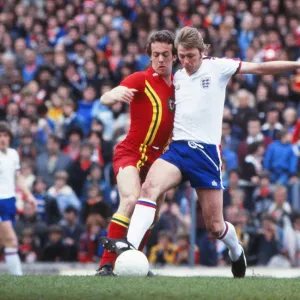 Englands Brian Greenhoff and Wales Alan Curtis - 1978 Home Championship