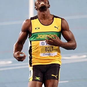 Usain Bolt win the 200m at the 2011 World Championships