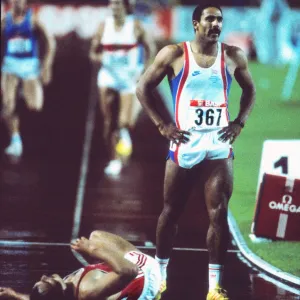 A victorious Daley Thompson at the 1986 Stuttgart European Championships