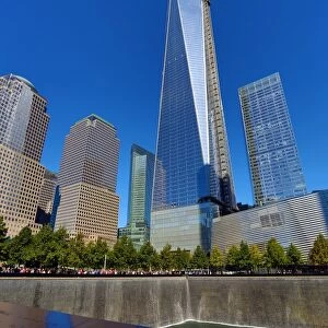 One World Trade Center ( 1 WTC ) building and the National September 11 Memorial for 9 / 11, New York. America