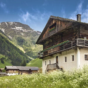 Alter Berghof in the village of Innervillgraten, Villgratental, East Tyrol, Tyrol, Austria