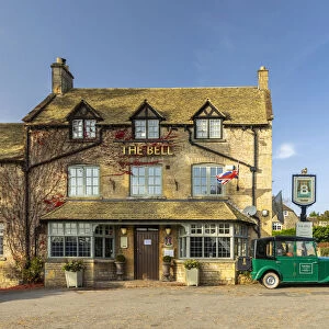 The Bell pub, Stow-on-the-Wold, the Cotswolds, Gloucestershire, England, UK