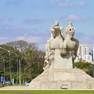 Brazil, Sao Paulo, Sao Paulo, Ibirapuera Park, Bandeiras Monument