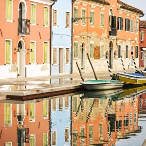 Canal, Burano, Veneto Province, Italy, Europe