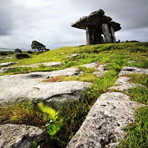 Europe, Dublin, Ireland, Poulnabrone dolmen and karst rock formations in Burren