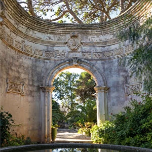 europe, Italy, Apulia. The garden and its fountain of the Masseria Brusca near to Nardo