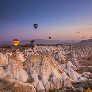 Turkey Heritage Sites Photo Mug Collection: G÷reme National Park and the Rock Sites of Cappadocia
