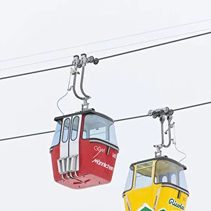 Grindelwald Grund Gondola ski lift, Grindelwald, Jungfrau region, Bernese Oberland