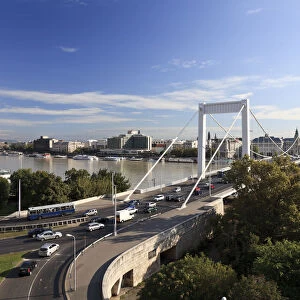 Hungary, Budapest, Elisabeth Bridge (Erzsebeth Lanchid)