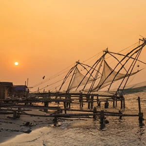 India, Kerala, Cochin - Kochi, Fort Kochi, Chinese fishing nets