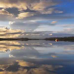 Ireland, Co. Donegal, Mulroy bay, Reflection at dusk