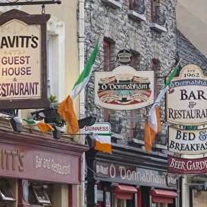 Ireland, County Kerry, Ring of Kerry, Kenmare, Henry Street signs