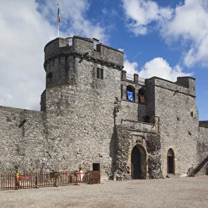 Ireland, County Limerick, Limerick City, King Johns Castle, 13th century
