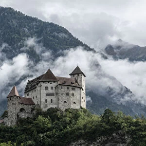 Liechtenstein, Balzers, Gutenberg Castle