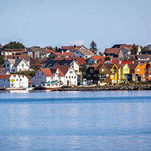 Norway, Rogaland, Stavanger, Coloured houses on the port of Stavanger