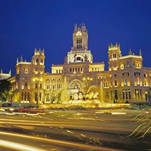 Plaza de Cibeles illuminated at night, Madrid, Spain, Europe