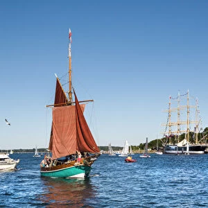 Sailing ship Passat on river Trave, TravemAonde, LAobeck, Baltic coast, Schleswig-Holstein