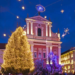 Slovenia, Central Slovenia, Ljubljana. Christmas Market in Preseren Square