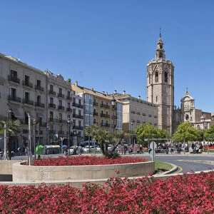 Spain, Valencia, Placa de la Reina (Queens Place) in Spring