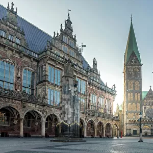 Heritage Sites Canvas Print Collection: Town Hall and Roland on the Marketplace of Bremen
