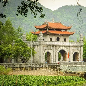 Tomb of the First Emperor, Hoa Lu (ancient capital of Vietnam in 10-11th centuries), Ninh Binh, Vietnam