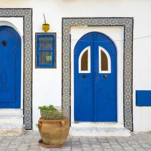 Tunisia, Bizerte, Houses at the old port