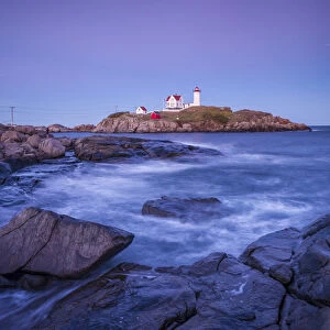 USA, Maine, York, Nubble Light Lighthouse, dusk