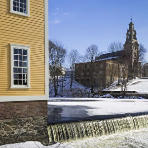 USA, Rhode Island, Pawtucket, Slater Mill, early mill complex, winter