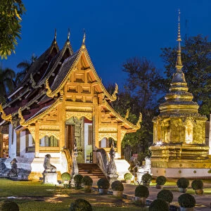 Wat Phra Singh (Gold Temple) at night, Chiang Mai, Northern Thailand, Thailand
