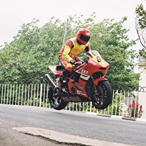 Alan Bennie (Yamaha) 2004 Senior TT