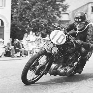 Alex Philip (Vincent) 1950 1000cc Clubman TT