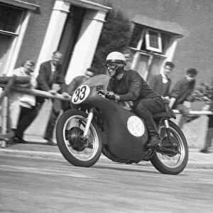 Colin Parsonage (Norton) 1962 Junior Manx Grand Prix