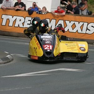 Dylan Lynch & Aaron Galligan (MR Equipe Yamaha) 2010 Sidecar A TT
