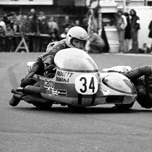 Frank Illingworth & Ray Crowther (Castrol Padgett Yamaha) 1977 Sidecar TT