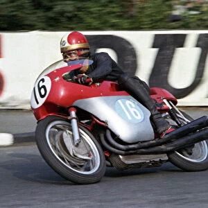 Giacomo Agostini (MV) 1966 Junior TT