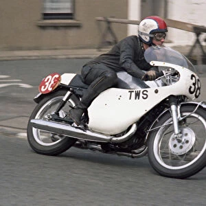 Gordon Pantall (Suzuki) 1971 Production TT