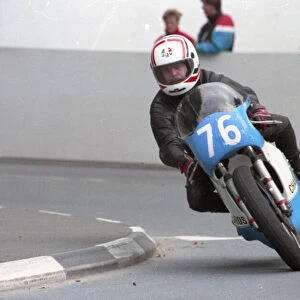 Herby Kelly (Yamaha) 1990 Junior Manx Grand Prix