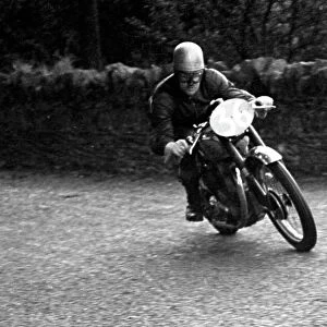 J D Warren BSA 1949 Junior Clubman TT Practice
