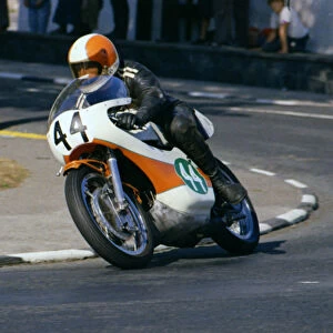 Les Bibby (Yamaha) 1975 Lightweight Manx Grand Prix