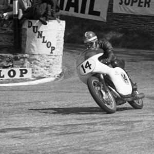 Mike Hailwood (Mondial) 1959 Lightweight TT