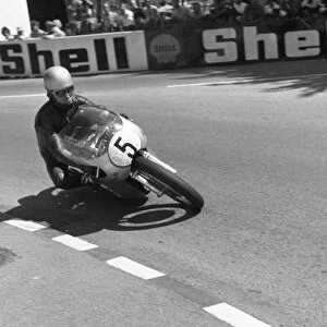 Renzo Pasolini (Benelli) 1968 Lightweight TT