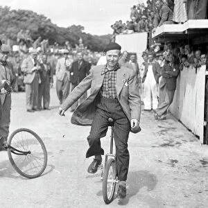 Sven Sorensen and Unicycle 1952 TT weigh in