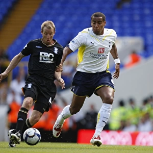 Barclays Premier League Cushion Collection: 29-08-2009 v Tottenham Hotspur, White Hart Lane