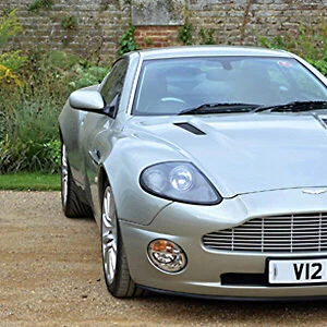 Aston Martin Vanquish Coupe 2002 Silver