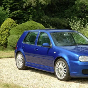 Volkswagen VW Golf R32 Mk 4