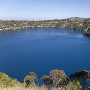 View of monomictic lake located in extinct volcanic maar, Blue Lake, Mount Gambier, South Australia, Australia